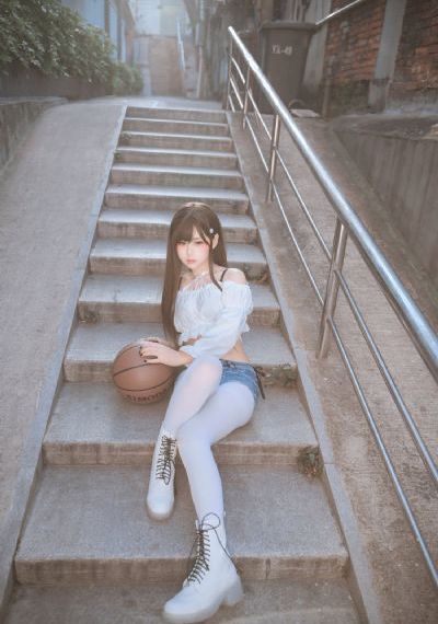 free男子游泳部第一季高清在线观看