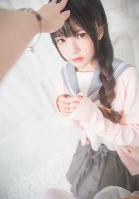 贺朝谢俞落地窗跪坐微博